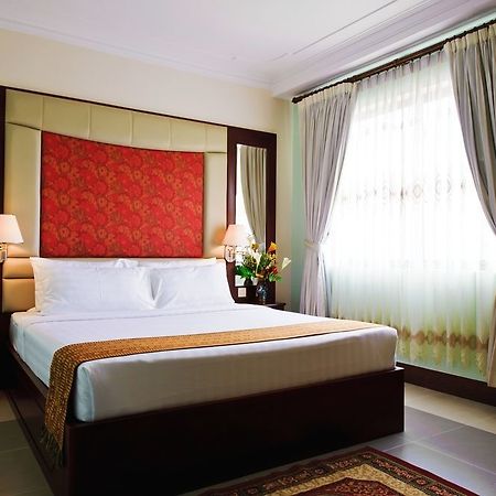 Hotel Luxury World Phnompen Kültér fotó