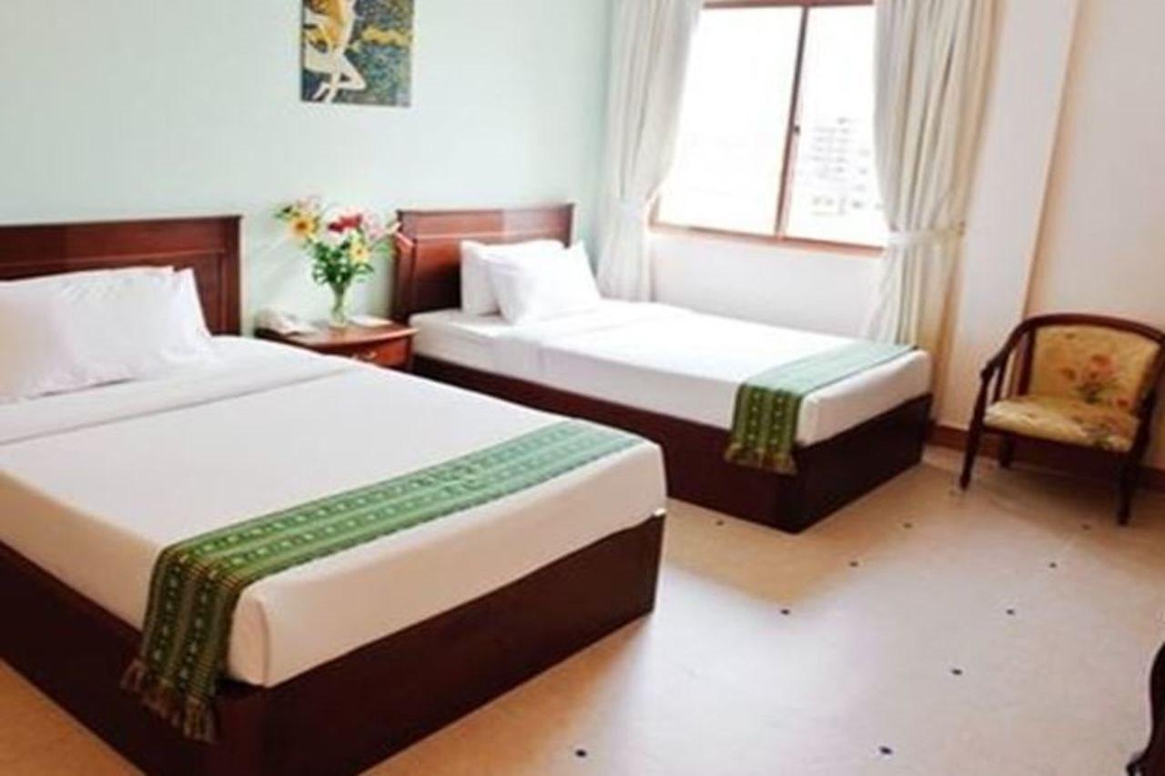 Hotel Luxury World Phnompen Kültér fotó