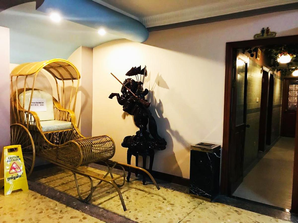 Hotel Luxury World Phnompen Kültér fotó